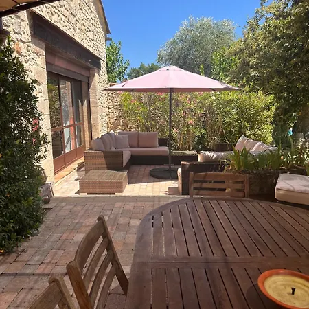 Villa Bergerie Rénovée Avec Piscine Chauffée Et Terrain Clôturé Vallérargues