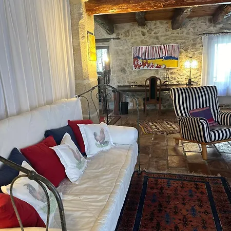 Villa Bergerie Renovee Avec Piscine Chauffee Et Terrain Cloture