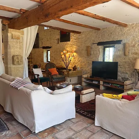Villa Bergerie Rénovée Avec Piscine Chauffée Et Terrain Clôturé *