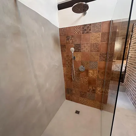 Bergerie Renovee Avec Piscine Chauffee Et Terrain Cloture