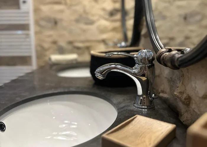 Bergerie Renovee Avec Piscine Chauffee Et Terrain Cloture וילה *