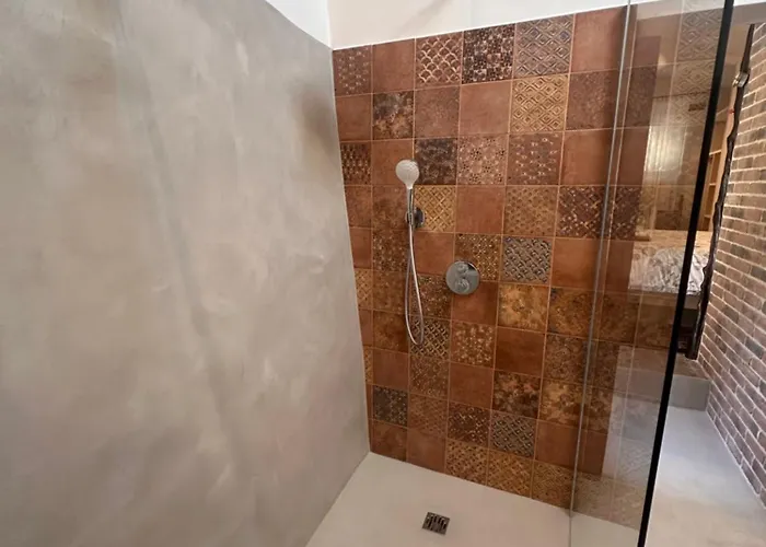 Bergerie Renovee Avec Piscine Chauffee Et Terrain Cloture