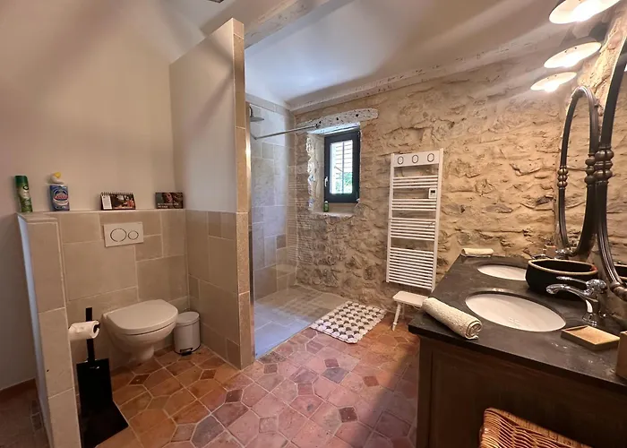 Bergerie Renovee Avec Piscine Chauffee Et Terrain Cloture וילה *